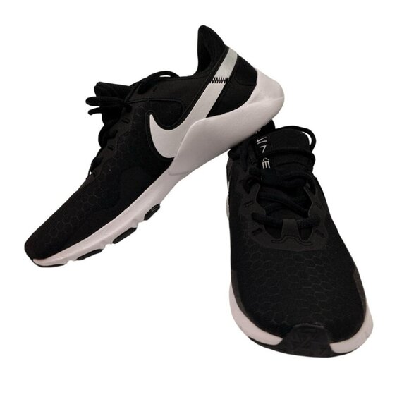 NWB Women's Nike Legend Essential 2 Black/White-Pure Platinum Size 6 (CQ9545 001 - Picture 5 of 9